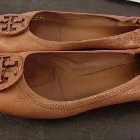 Tory Burch REVA Pebbled Leather Carmel Brown Ballet Flat Size 9.5 - Picture 2 of 5
